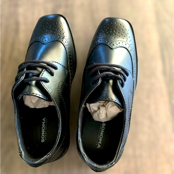 Boys Black Dress Shoes NWOT - Picture 3 of 8